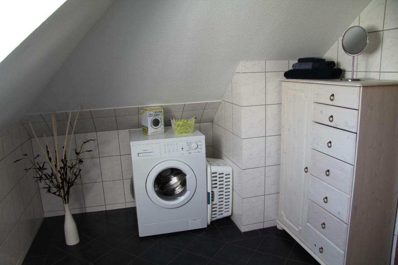 5-Sterne Ferienwohnung-Treeneblick Schwabstedt Exterior foto